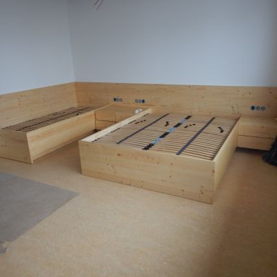 Betten im Appartement f&uuml;r Menschen mit Einschr&auml;nkungen.